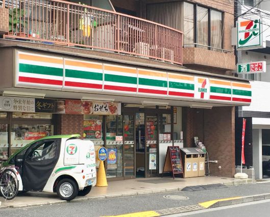 コンビニ　セブンイレブン都立文京高校前店（コンビニ）まで412m