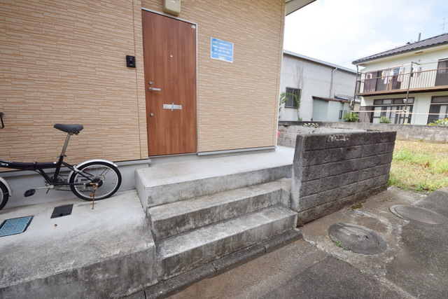 エントランス　～行ってきまーすっ～