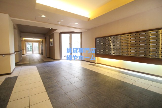 ロビー　落ち着いたロビーです