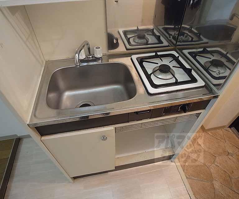 キッチン　１口コンロ装備