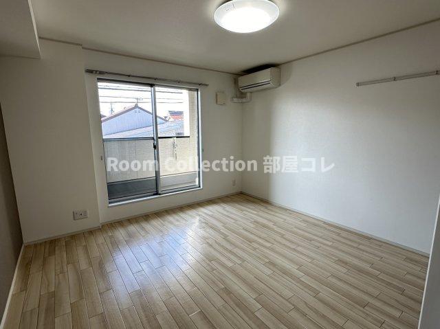 居室・リビング　※同物件他部屋写真 反転の場合有