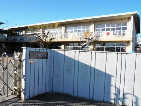 幼稚園・保育園　三条保育園（幼稚園・保育園）まで1163m