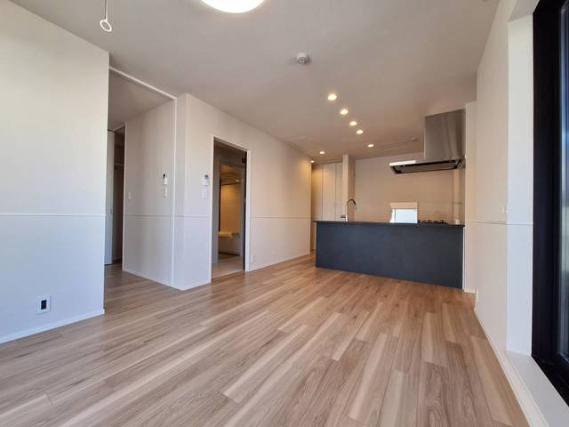 居室・リビング　広々としたリビング