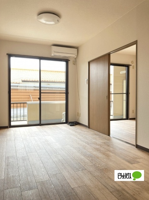 居室・リビング　他のお部屋のお写真です