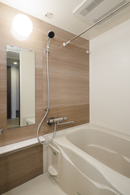 バス・シャワールーム　※写真は同タイプ住戸です。