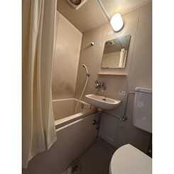 バス・シャワールーム　ゆったり入れるお風呂です。