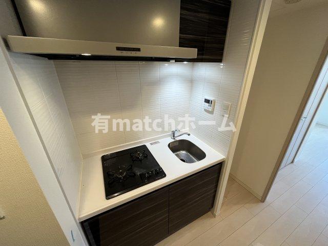 キッチン　(参考)同マンション反転間取り他部屋の写真