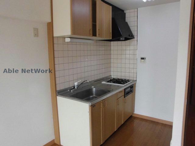 キッチン　ガスコンロ付です