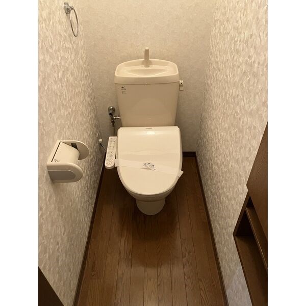 トイレ　温水洗浄暖房便座トイレ