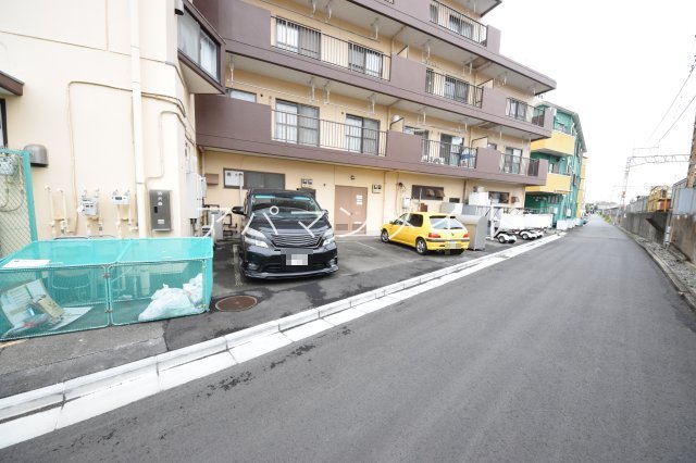 駐車場　駐車スペースです