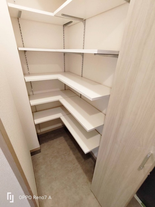 収納　※写真は同型タイプ、現況優先。