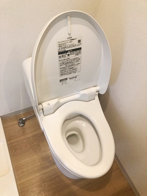 トイレ　同仕様参考写真