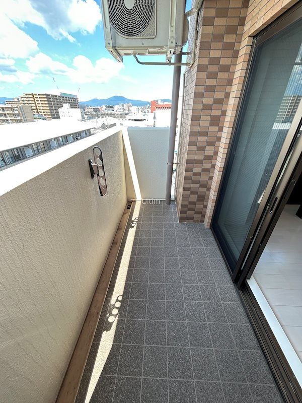 バルコニー　同間取り、別のお部屋の写真です。ご参考までに。
