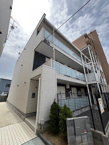 建物外観　落ち着いた雰囲気の外観です
