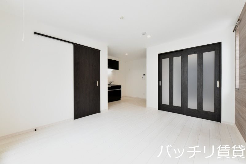 居室・リビング　同シリーズの別のお部屋。現況優先します。