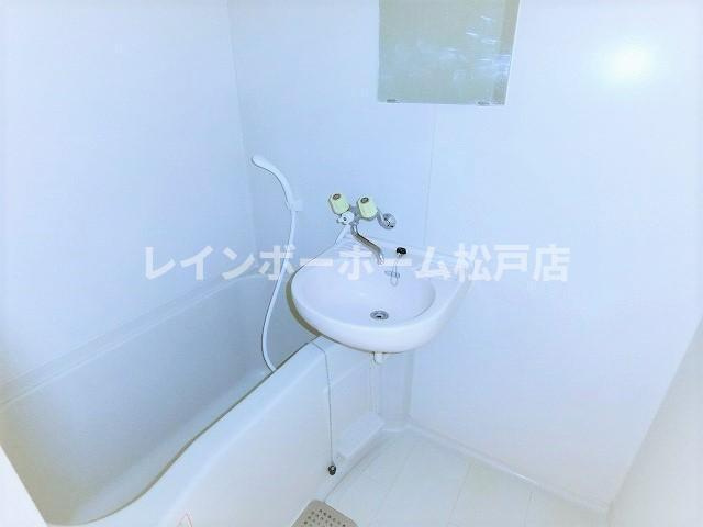 洗面設備　広い洗面スペース