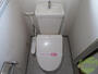 トイレ　トイレにはちゃんとウォシュレットもありますね