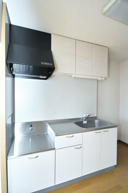 キッチン　同タイプ、別部屋です
