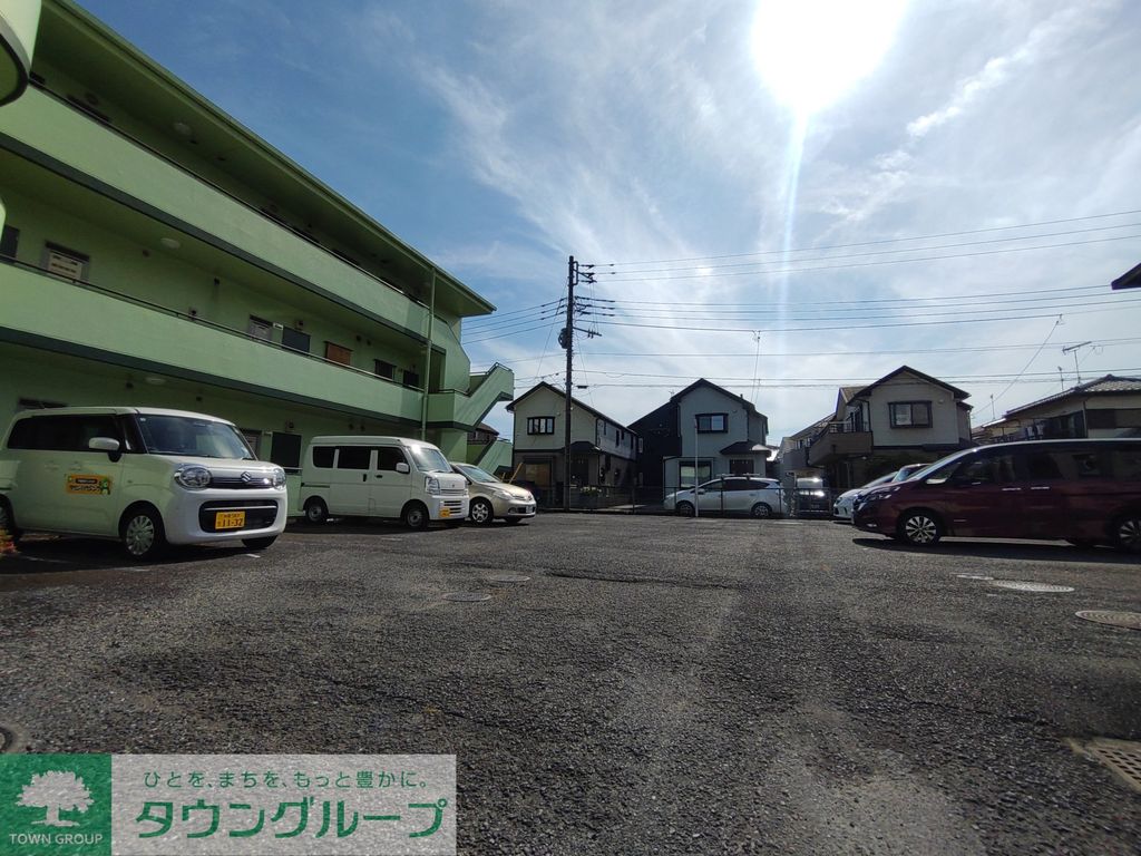 駐車場　駐車場