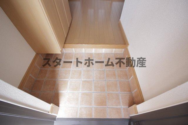 玄関　収納もある玄関です