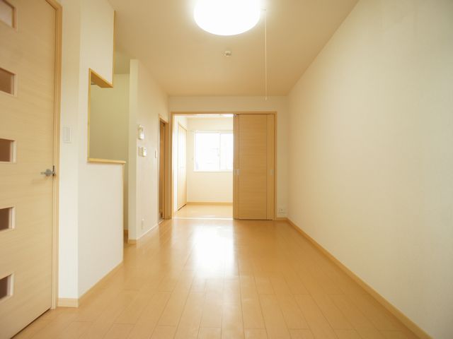居室・リビング　快適に過ごせるエアコンが付いています♪