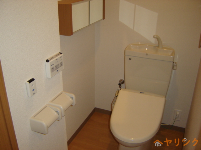 トイレ　シャワー付トイレ