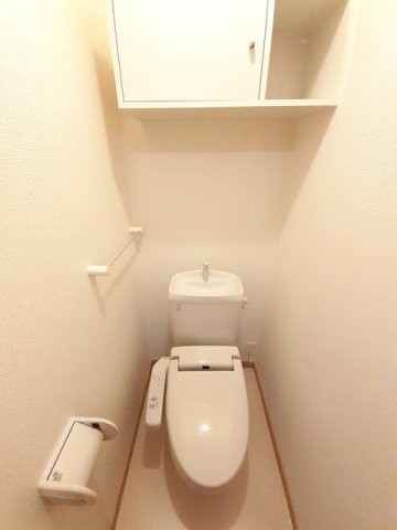 トイレ　落ち着いたトイレです