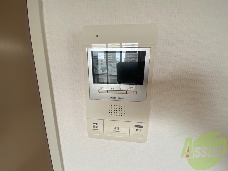 セキュリティ　ＴＶモニター付インターホンです。来客者の顔が見えるので安心！