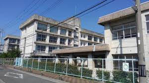 小学校　明石市立高丘東小学校（小学校）まで1837m