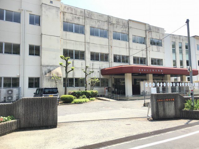 小学校　広島市立上安小学校（小学校）まで1128m
