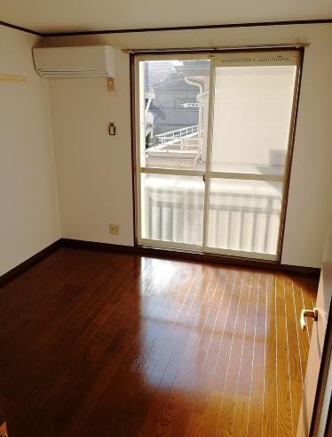 居室・リビング　開放感のあるゆったりとしたお部屋です♪