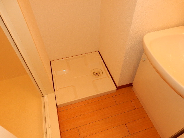 その他設備　室内洗濯機。