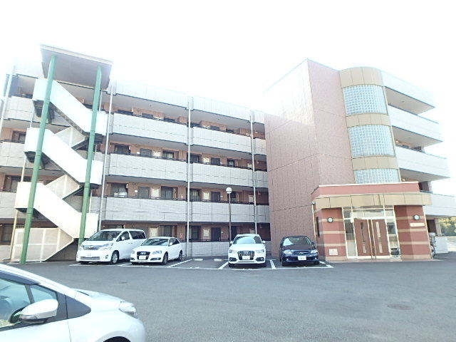 駐車場　敷地内駐車場（要空き確認）