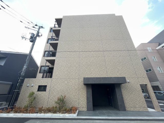 建物外観　落ち着いた雰囲気の外観です