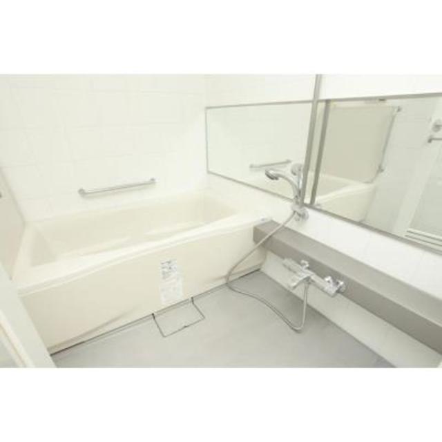バス・シャワールーム　※写真は同タイプ住戸です。