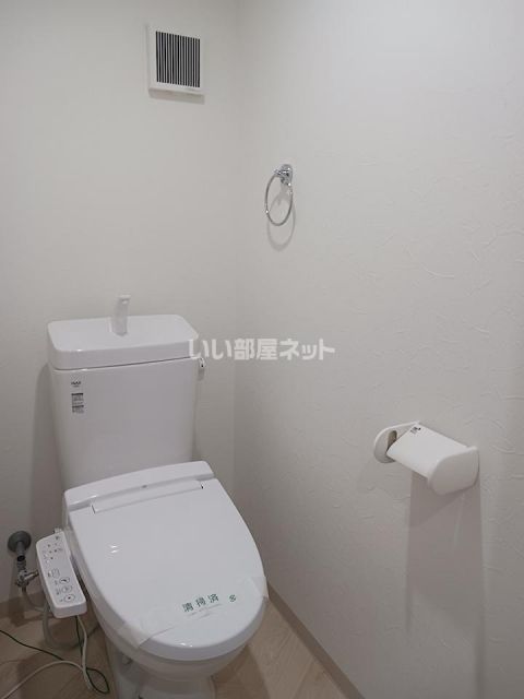 ＪＲ高崎線 熊谷駅 徒歩6分 4階建 築3年のトイレ写真