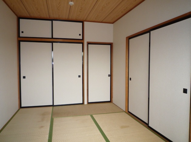 その他　他号室モデル写真