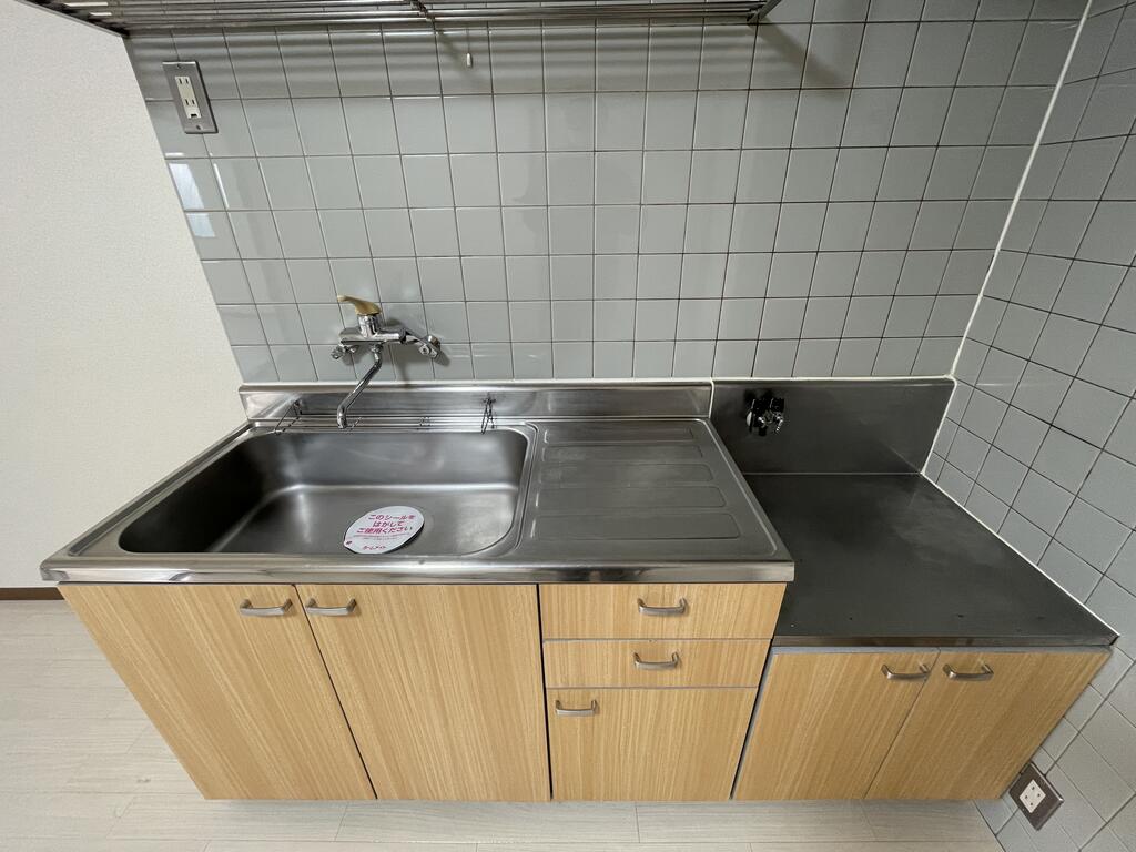 キッチン　他号室モデル写真
