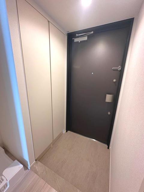 玄関　※写真は同タイプ住戸です。
