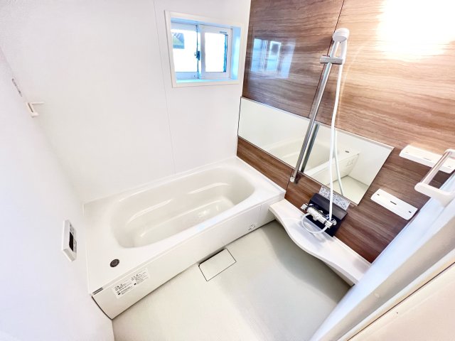 バス・シャワールーム　※別部屋参考写真