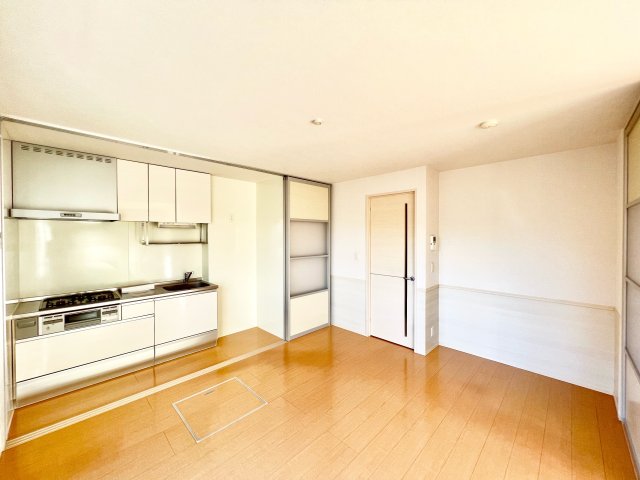 居室・リビング　※別部屋参考写真