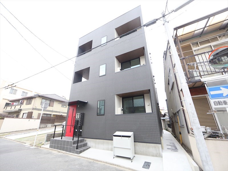 建物外観　外観　オートロック付　宅配ＢＯＸ付　デザイナーズ