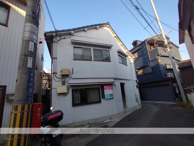 エアロプレーン春日の外観写真