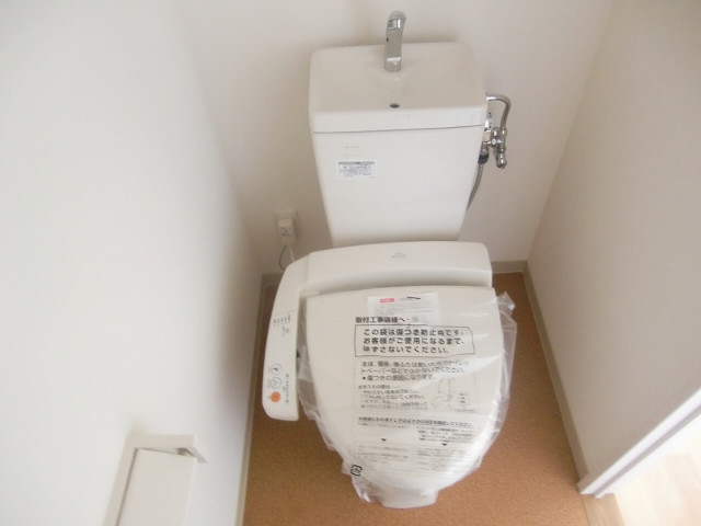 クレール今 WESTのトイレ写真