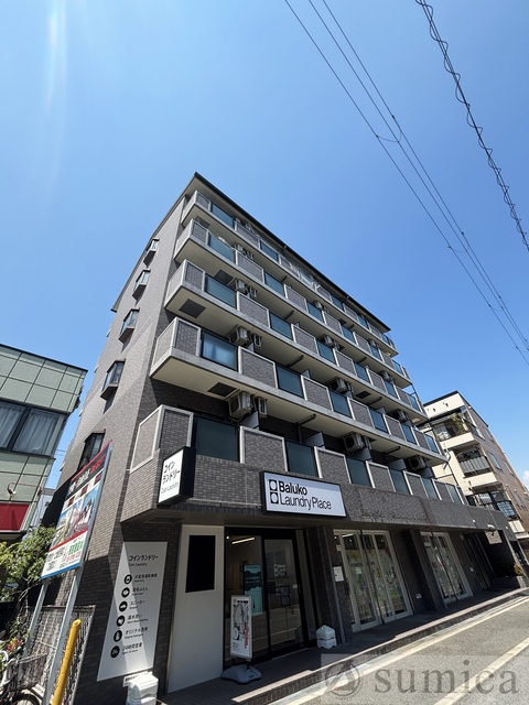 建物外観　鉄筋コンクリート造・ガッチリとした建物です♪