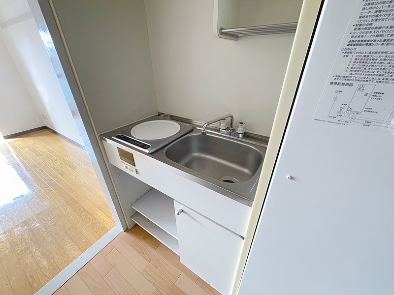 キッチン　※別部屋の写真です
