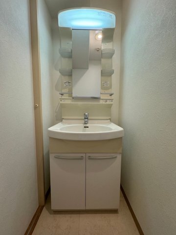 洗面設備　※他部屋参考写真