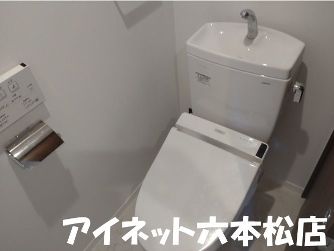 トイレ　清潔感のあるトイレです