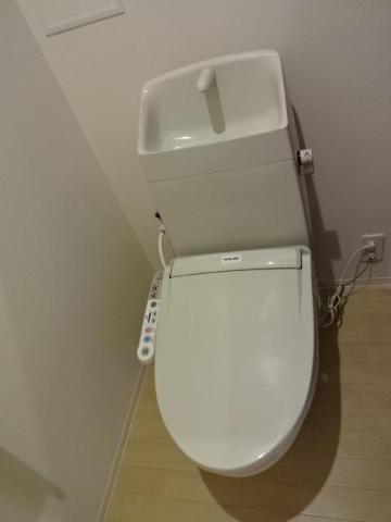 ＪＲ山陽本線 相生駅 徒歩7分 2階建 築11年のトイレ写真