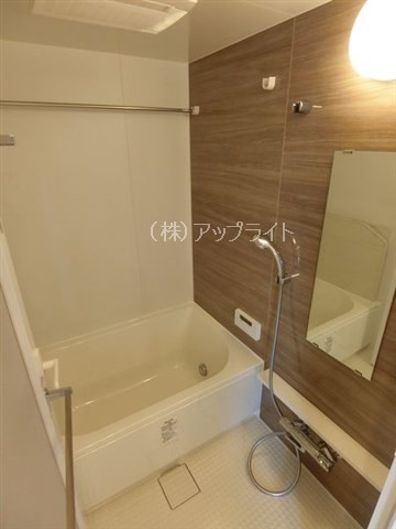 バス・シャワールーム　追炊き＆浴室乾燥機付き